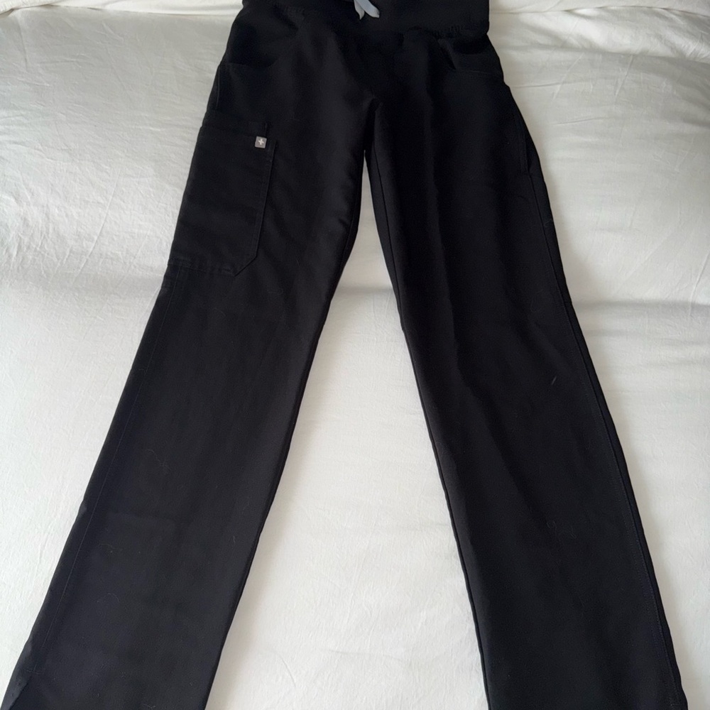 Figs Kade Cargo Pants